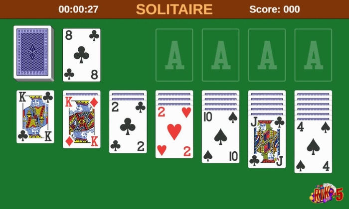 Bài solitaire sẽ xuất hiện 7 cột để người chơi sắp xếp